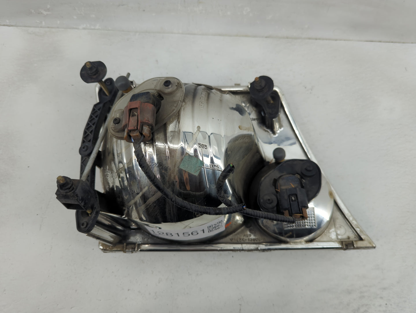 2002-2005 Ford Explorer Driver Left Oem Head Light Headlight Lamp - Oemusedautoparts1.com