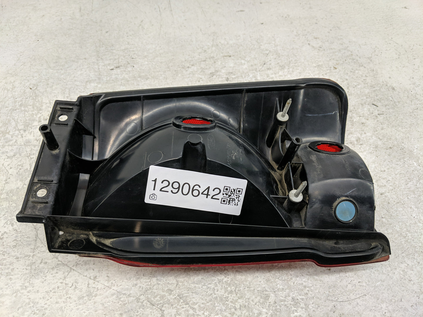 2001-2003 Ford Explorer Tail Light Assembly Driver Left OEM Fits Fits 2001 2002 2003 OEM Used Auto Parts - Oemusedautoparts1