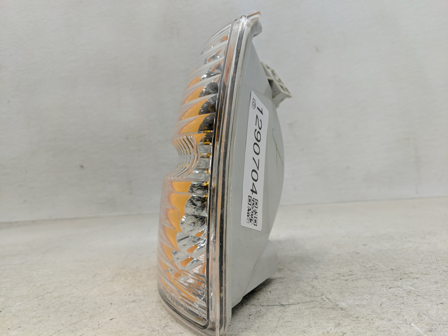 2002-2004 Ford Explorer Passenger Right Oem Front Light Lamp - Oemusedautoparts1.com