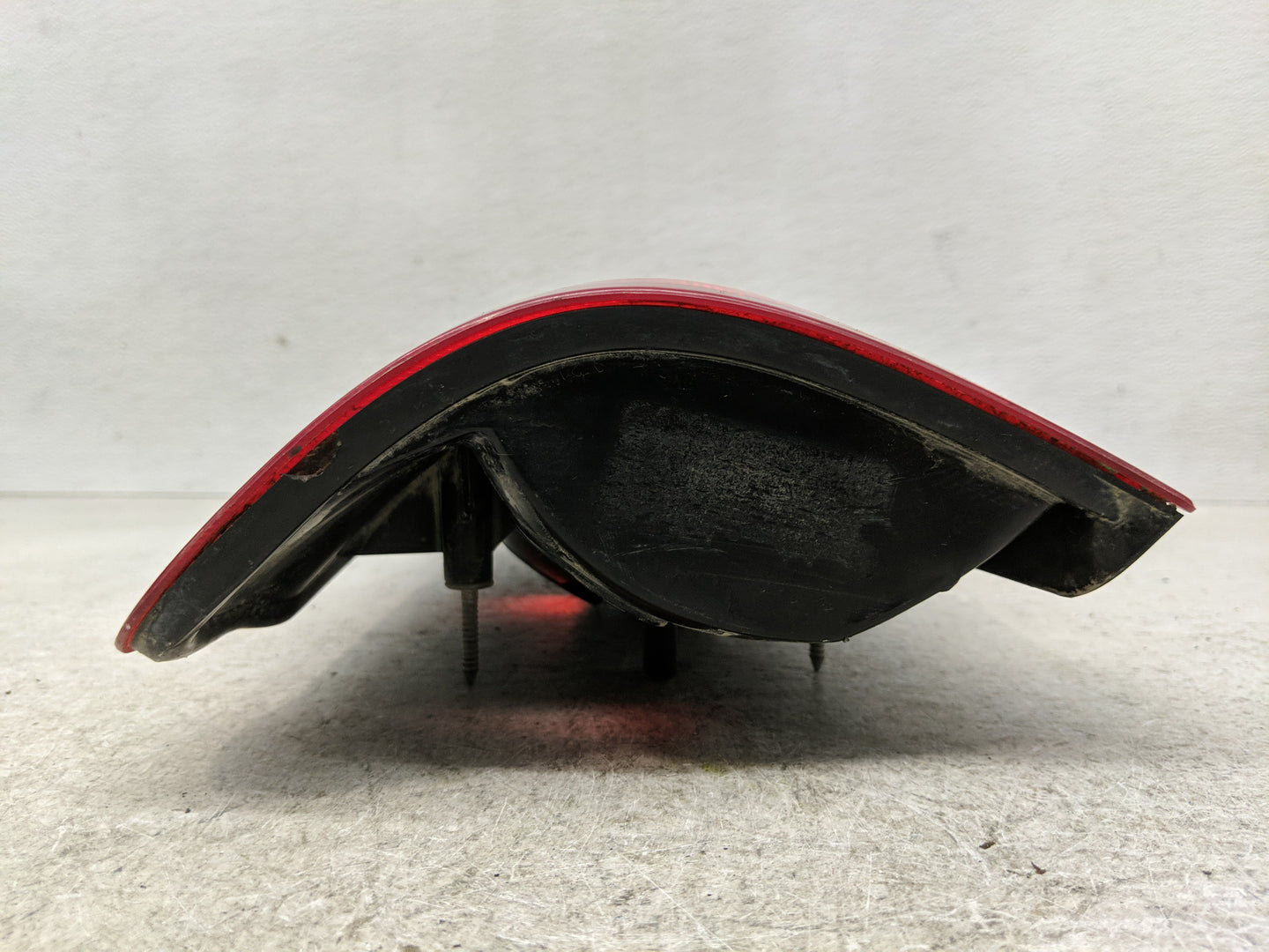 2001-2003 Ford Explorer Tail Light Assembly Driver Left OEM P/N:1L2X-138505 Fits Fits 2001 2002 2003 OEM Used Auto Parts - O