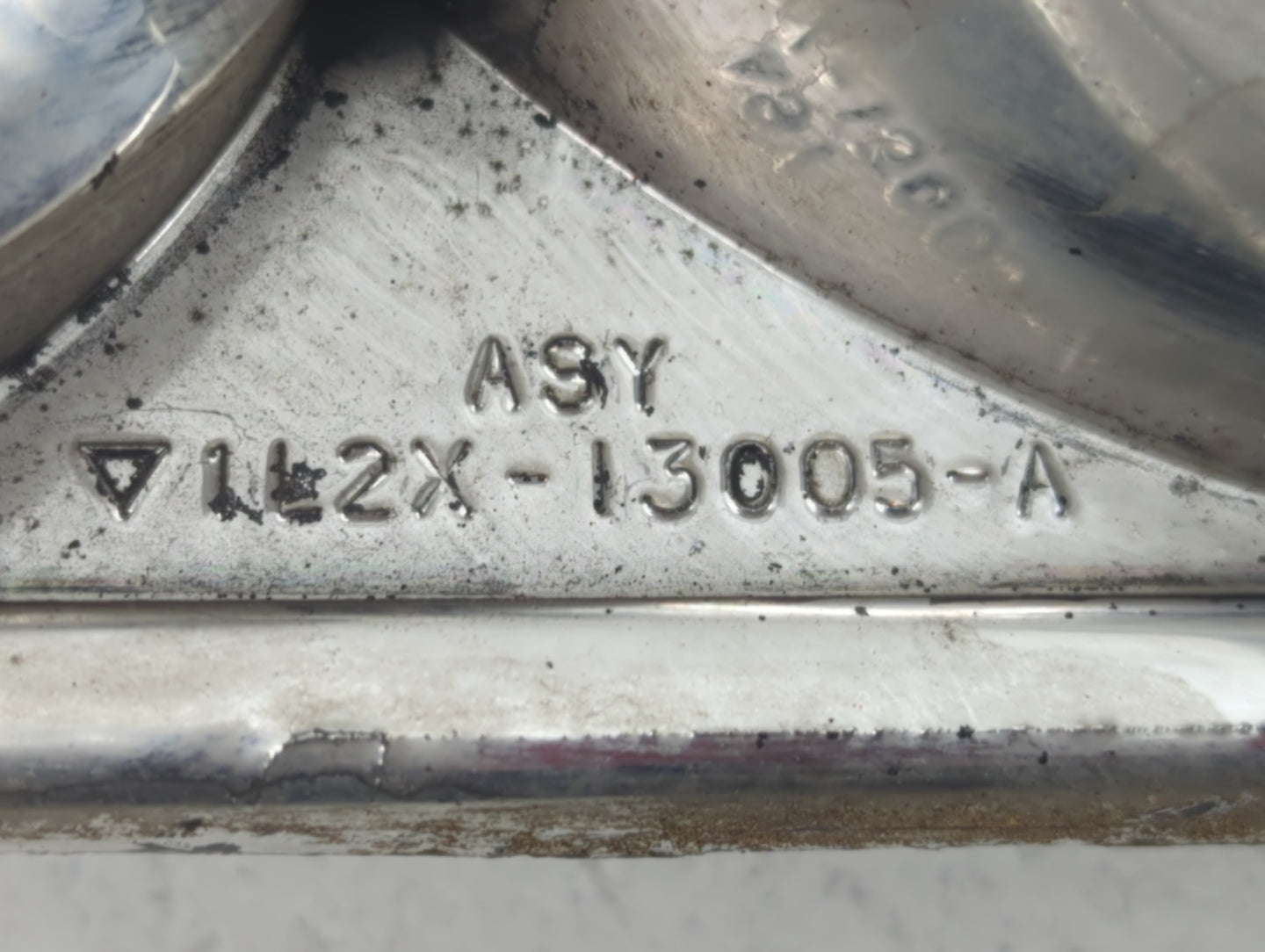 2002-2005 Ford Explorer Passenger Right Oem Head Light Headlight Lamp - Oemusedautoparts1.com