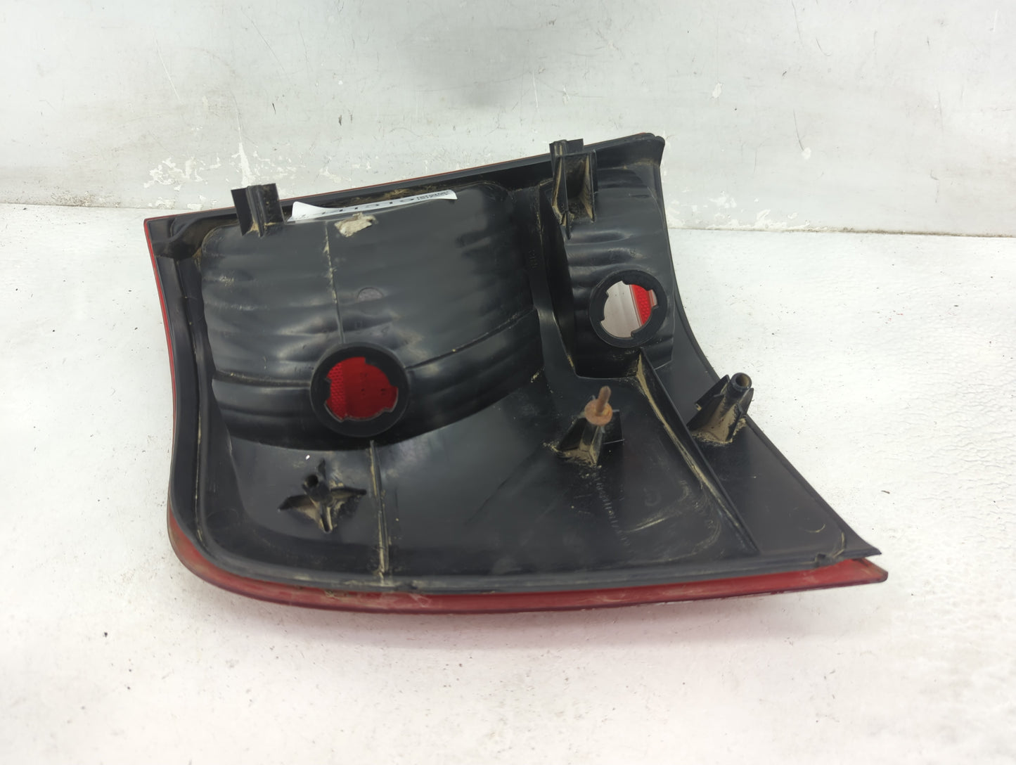 2002-2005 Ford Explorer Tail Light Assembly Passenger Right OEM P/N:1L2X-138504-B Fits Fits 2002 2003 2004 2005 OEM Used Aut