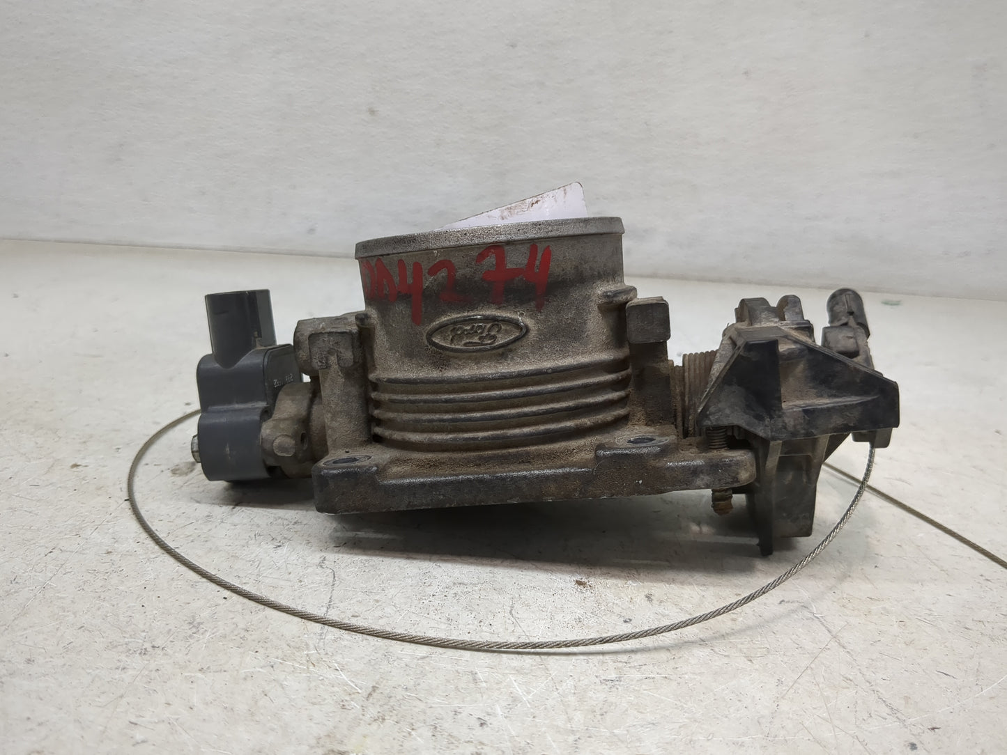 2002 Ford Explorer Throttle Body P/N:1L2E-AA Fits OEM Used Auto Parts - Oemusedautoparts1.com