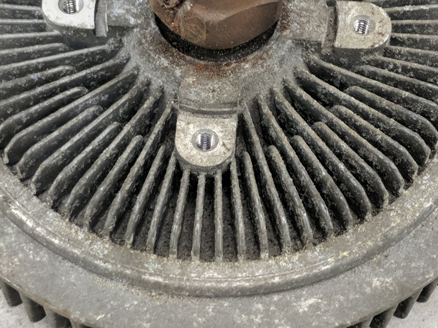 2002-2003 Ford Explorer Radiator Cooling Fan Clutch - Oemusedautoparts1.com