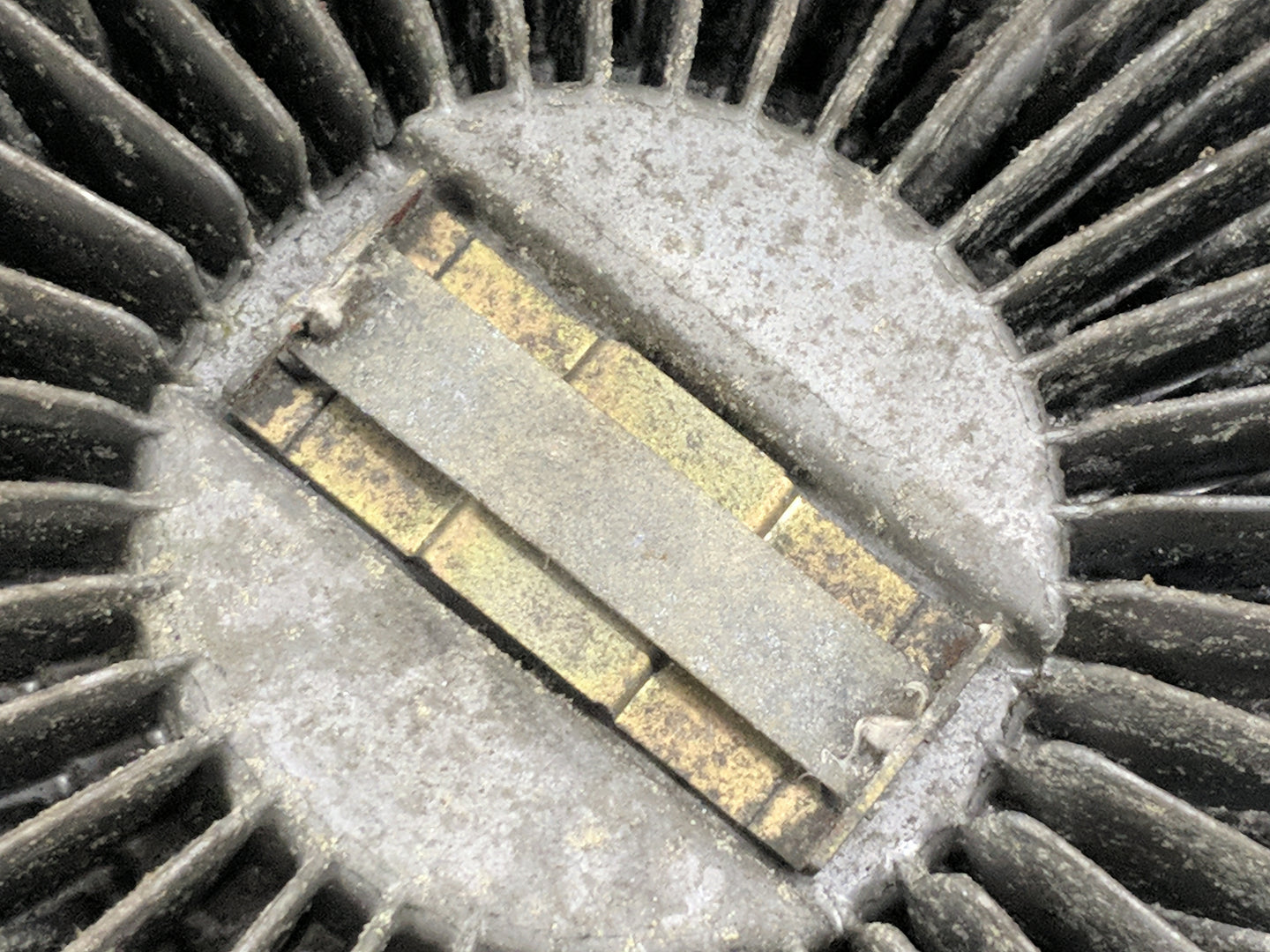 2002-2003 Ford Explorer Radiator Cooling Fan Clutch - Oemusedautoparts1.com