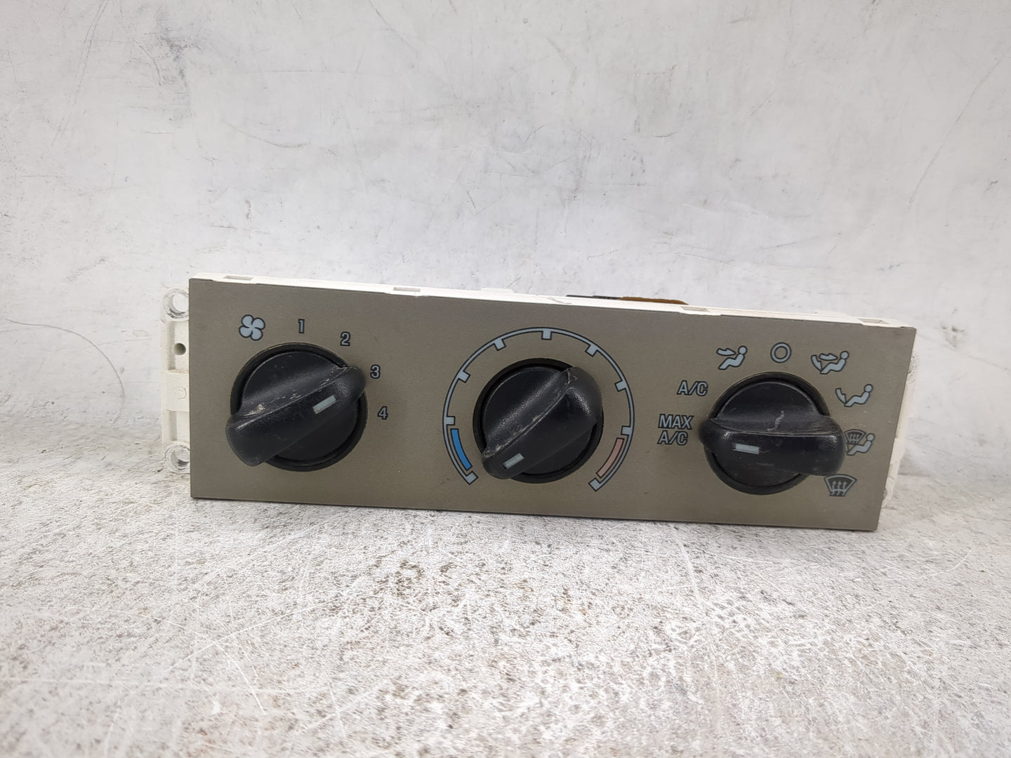 2002 Ford Explorer Climate Control Module Temperature AC/Heater Replacement Fits OEM Used Auto Parts - Oemusedautoparts1.com