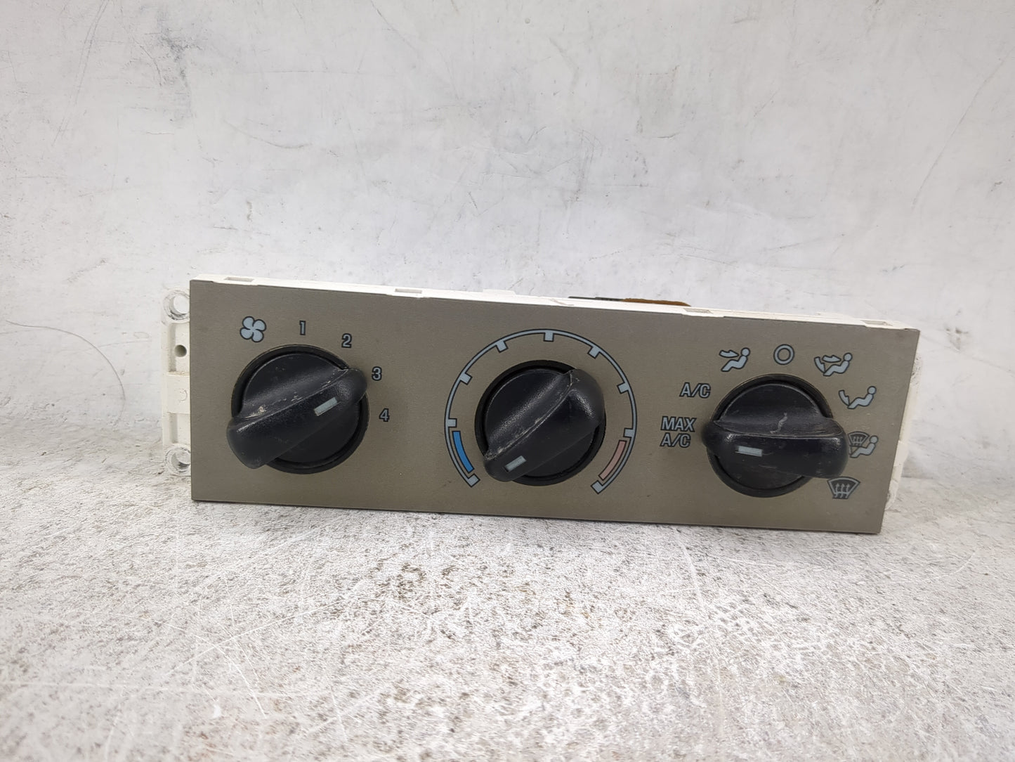 2002 Ford Explorer Climate Control Module Temperature AC/Heater Replacement Fits OEM Used Auto Parts - Oemusedautoparts1.com