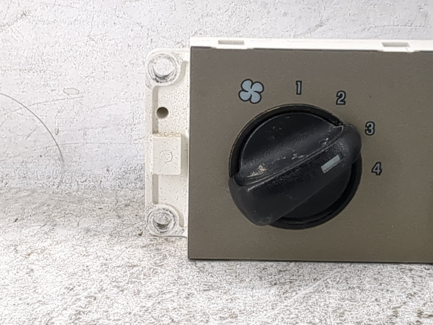 2002 Ford Explorer Climate Control Module Temperature AC/Heater Replacement Fits OEM Used Auto Parts - Oemusedautoparts1.com