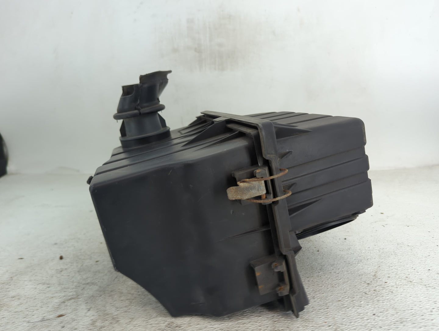 2002-2005 Ford Explorer Air Cleaner Intake-duct Hose Tube - Oemusedautoparts1.com