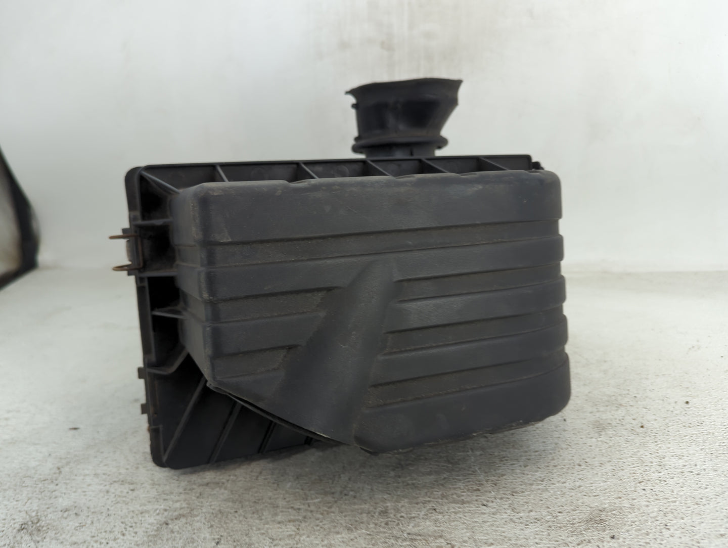 2002-2005 Ford Explorer Air Cleaner Intake-duct Hose Tube - Oemusedautoparts1.com