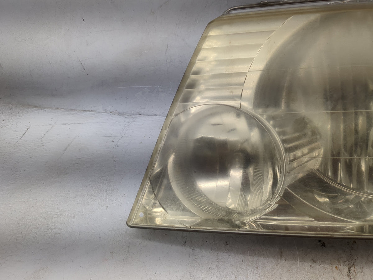2002-2005 Ford Explorer Driver Left Oem Head Light Headlight Lamp Black - Oemusedautoparts1.com