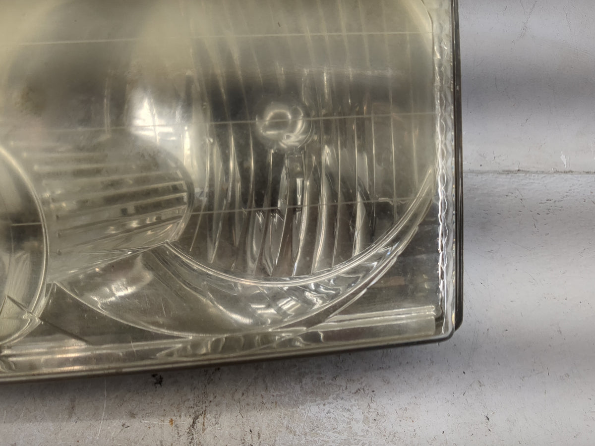 2002-2005 Ford Explorer Driver Left Oem Head Light Headlight Lamp Black - Oemusedautoparts1.com