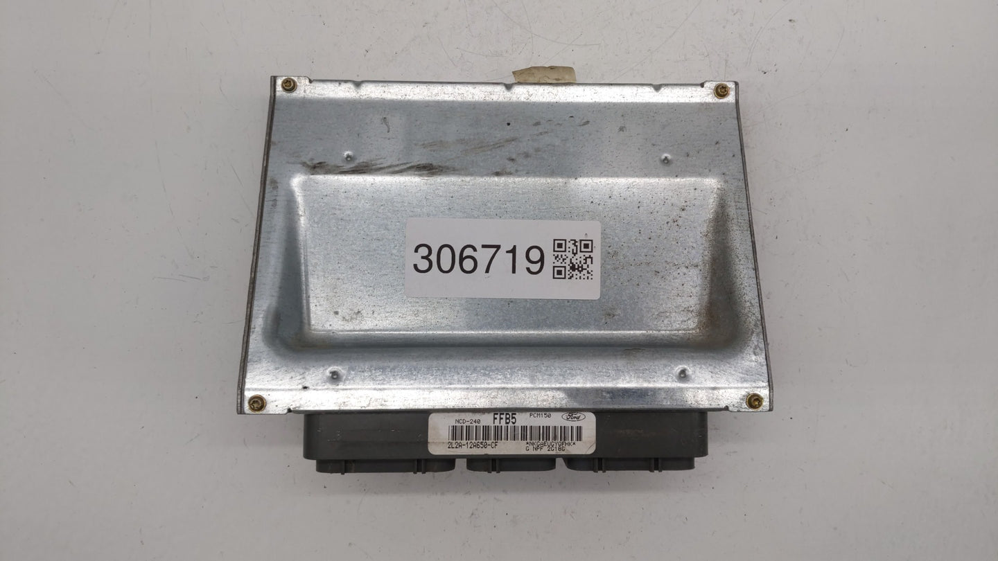 2002 Ford Explorer PCM Engine Control Computer ECU ECM PCU OEM P/N:2L2A-12A650-CF Fits OEM Used Auto Parts - Oemusedautopart