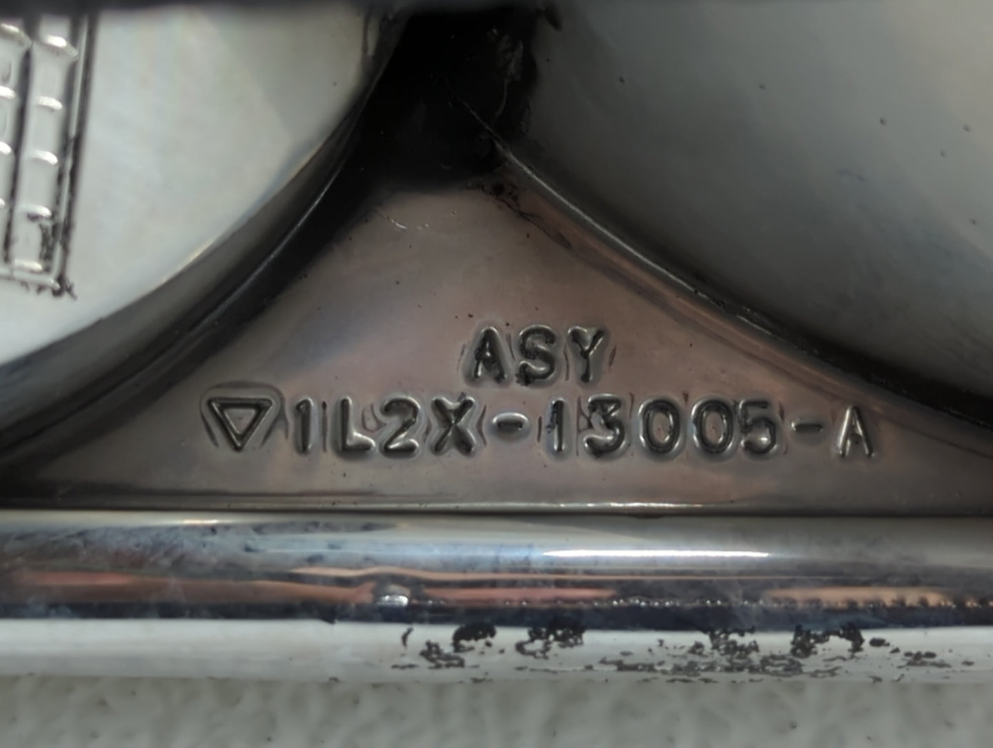 2002-2005 Ford Explorer Passenger Right Oem Head Light Headlight Lamp - Oemusedautoparts1.com