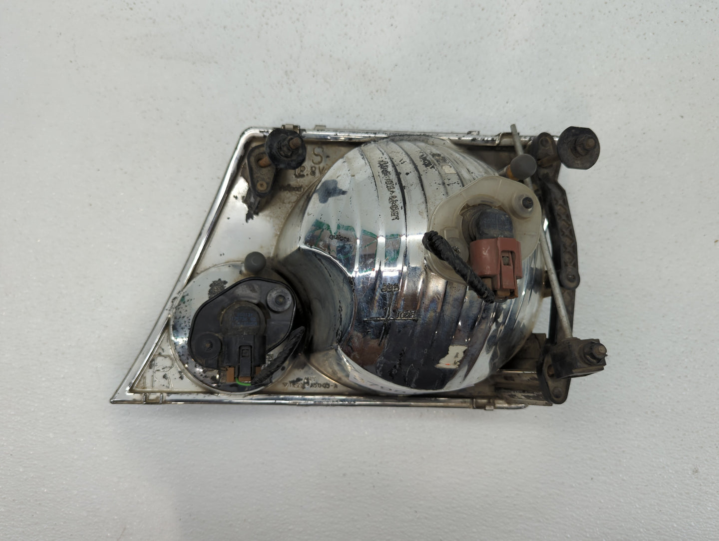 2002-2005 Ford Explorer Passenger Right Oem Head Light Headlight Lamp - Oemusedautoparts1.com