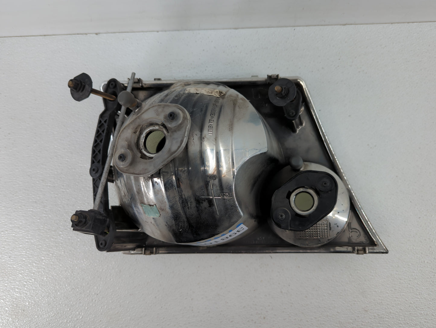 2002-2005 Ford Explorer Driver Left Oem Head Light Headlight Lamp - Oemusedautoparts1.com