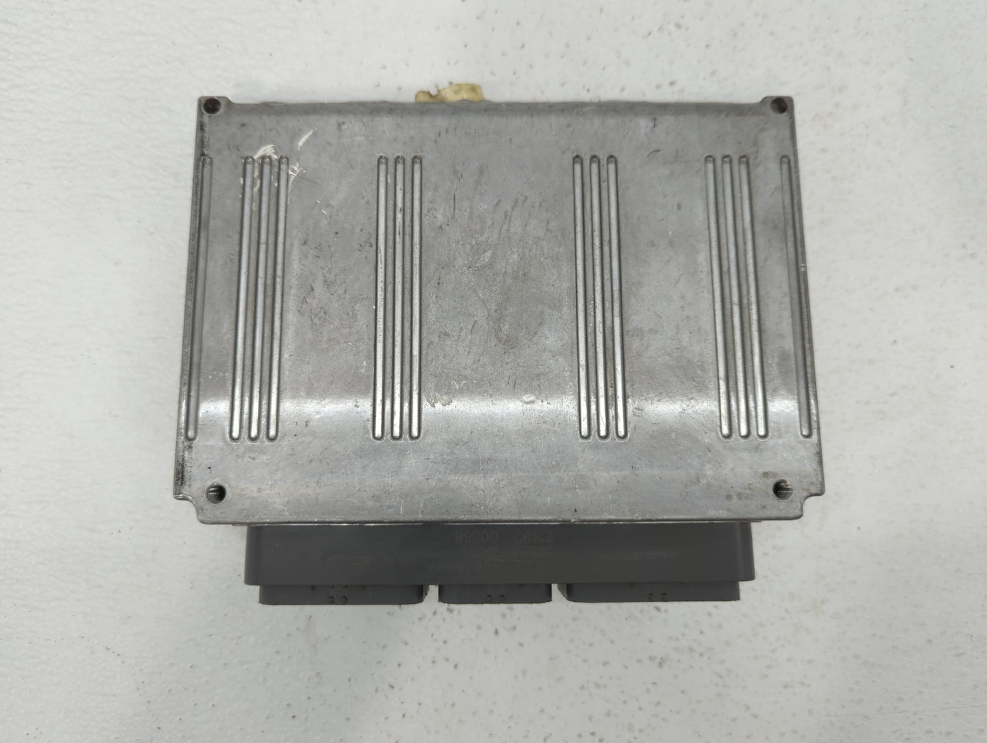2002 Ford Explorer PCM Engine Control Computer ECU ECM PCU OEM P/N:2L2A-12A650-CF Fits OEM Used Auto Parts - Oemusedautopart
