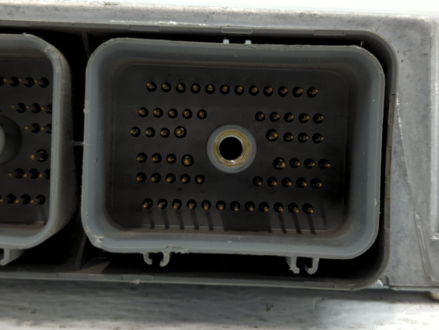 2002 Ford Explorer PCM Engine Control Computer ECU ECM PCU OEM P/N:2L2A-12A650-CF Fits OEM Used Auto Parts - Oemusedautopart