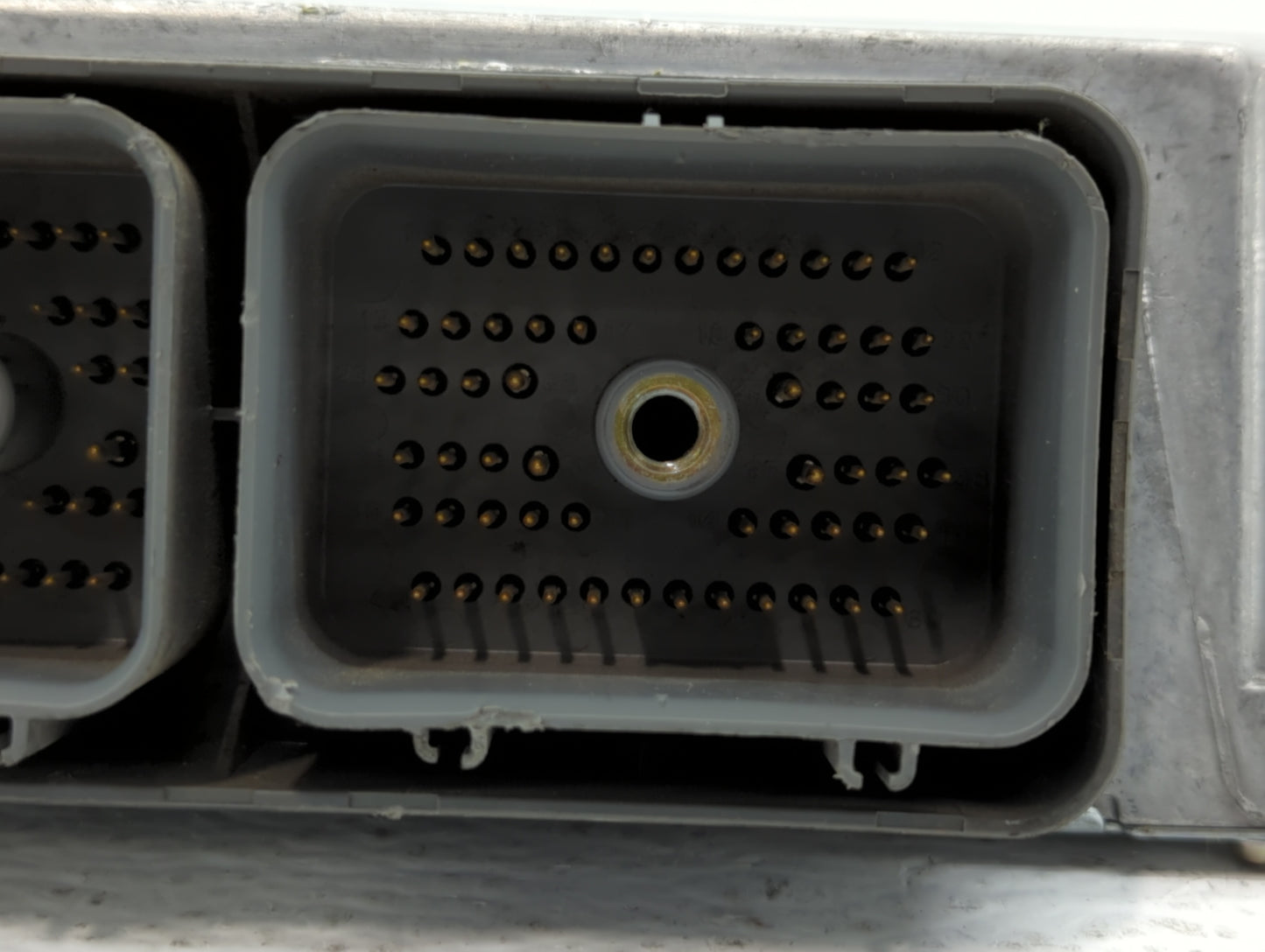 2002 Ford Explorer PCM Engine Control Computer ECU ECM PCU OEM P/N:2L2A-12A650-CF Fits OEM Used Auto Parts - Oemusedautopart