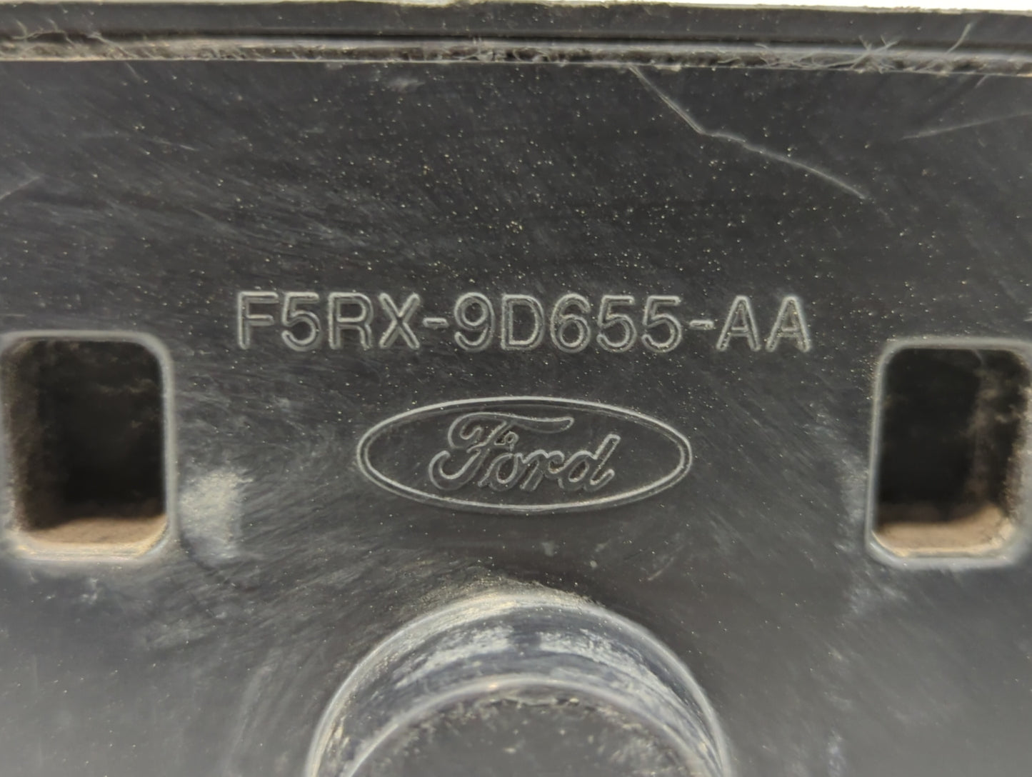 2002 Ford Explorer Fuel Vapor Charcoal Canister - Oemusedautoparts1.com