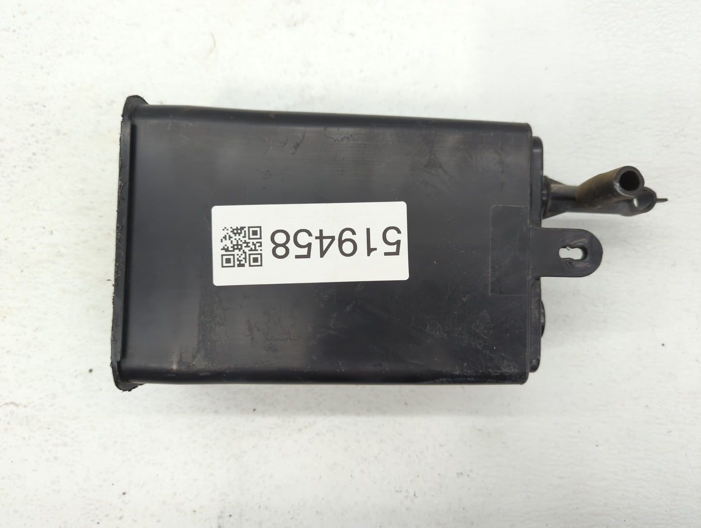 2002 Ford Explorer Fuel Vapor Charcoal Canister - Oemusedautoparts1.com
