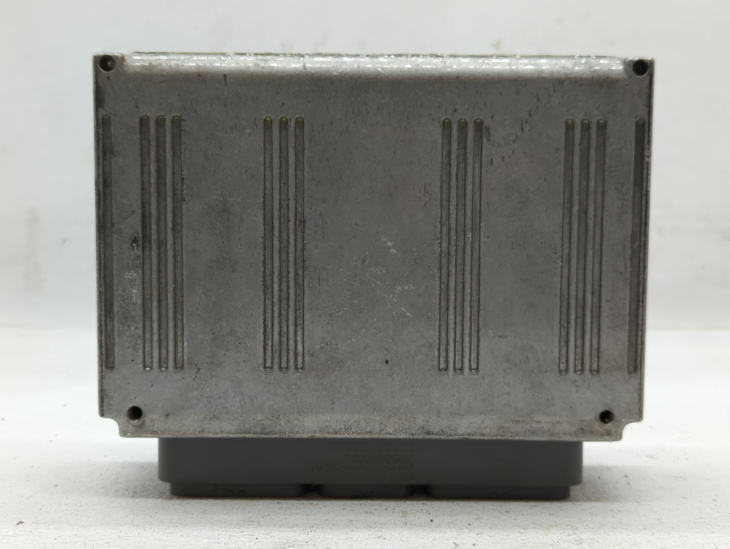 2002 Ford Explorer PCM Engine Control Computer ECU ECM PCU OEM P/N:1L2F-12A650-AGL 1L2F-12A650-AGF, 1L2F-12A650-AGM Fits OEM