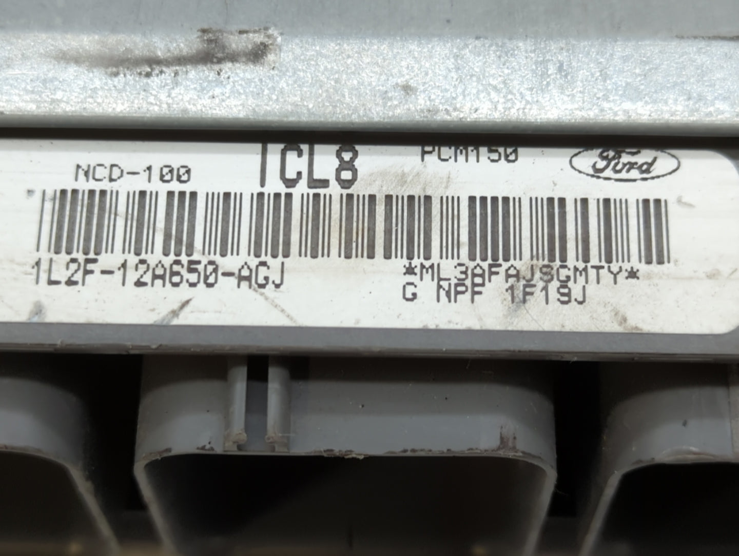 2002 Ford Explorer PCM Engine Control Computer ECU ECM PCU OEM P/N:1L2F-12A650-AGL, 1L2F-12A650-AGF, 1L2F-12A650-AGM Fits OE