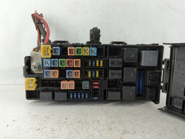2001-2005 Ford Explorer Fusebox Fuse Box Panel Relay Module P/N:1L2T14398CL Fits Fits 2001 2002 2003 2004 2005 OEM Used Auto Parts