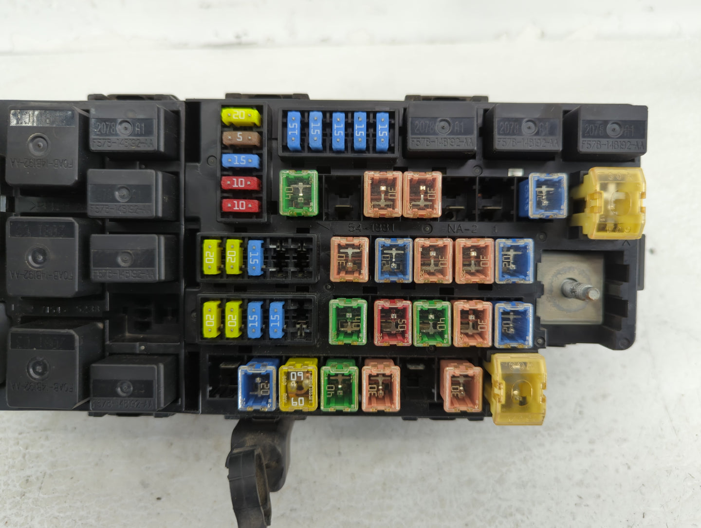 2002-2010 Ford Explorer Fusebox Fuse Box Panel Relay Module P/N:2L2T 14398 DJ Fits OEM Used Auto Parts - Oemusedautoparts1.c
