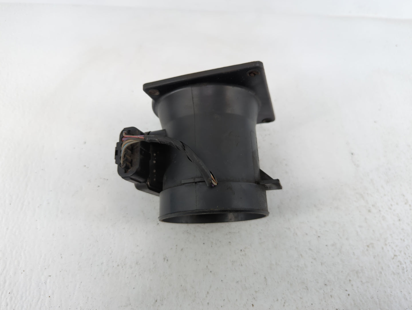 2002-2005 Ford Explorer Mass Air Flow Meter Maf - Oemusedautoparts1.com