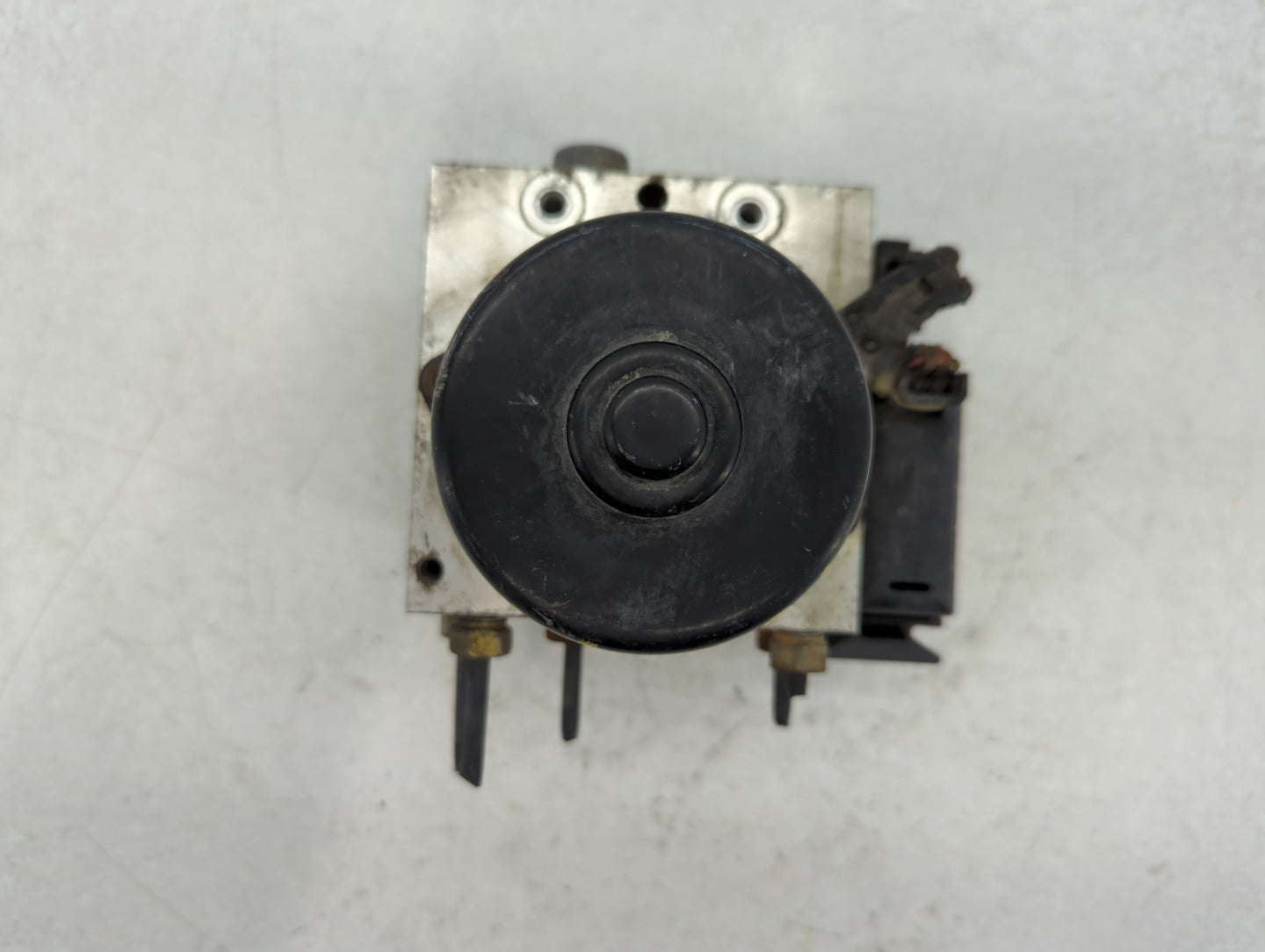 2002 Ford Explorer ABS Pump Control Module Replacement P/N:1158 0511-8186 Fits OEM Used Auto Parts - Oemusedautoparts1.com