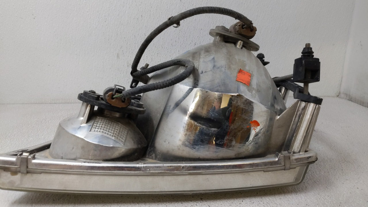 2002-2005 Ford Explorer Passenger Right Oem Head Light Headlight Lamp - Oemusedautoparts1.com