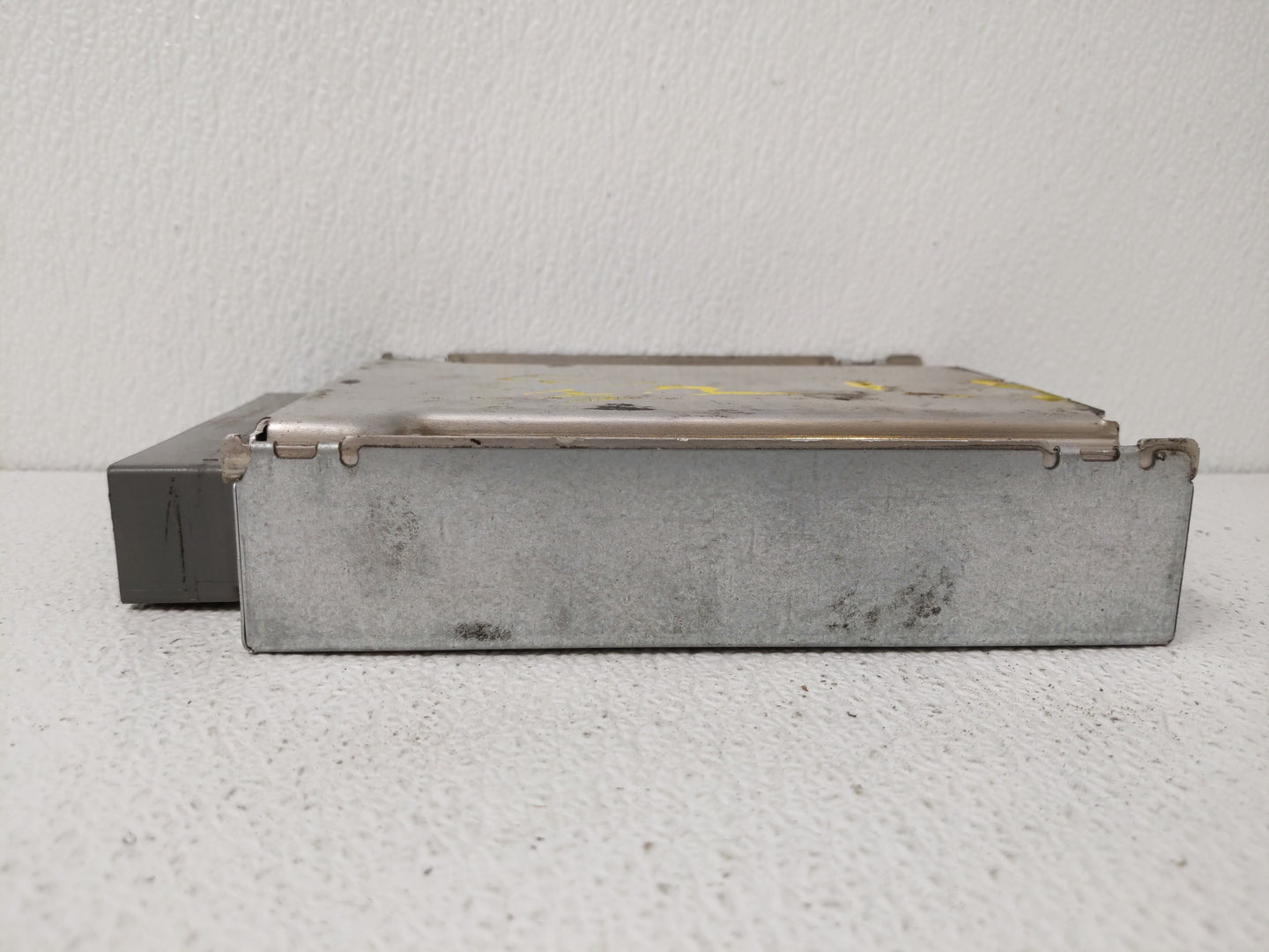2002 Ford Explorer Sport PCM Engine Control Computer ECU ECM PCU OEM P/N:2L2A-12A650-EC Fits OEM Used Auto Parts - Oemusedau