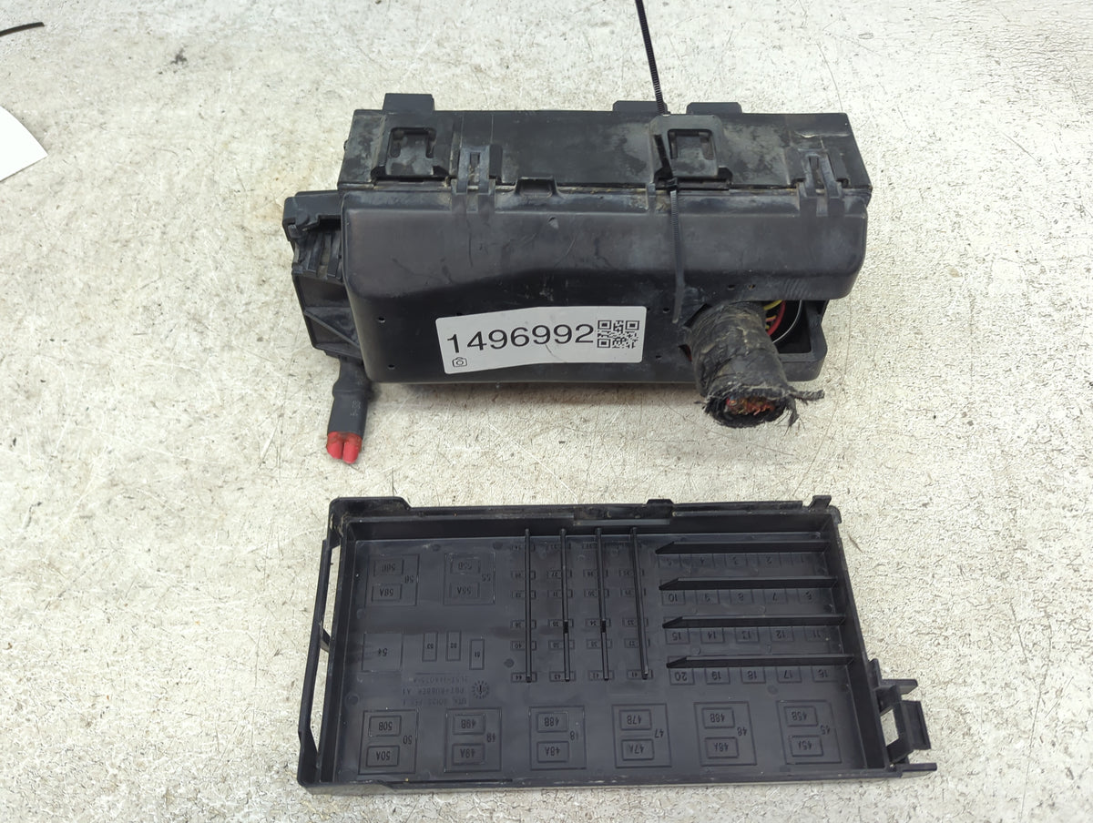 2002-2005 Ford Explorer Sport Trac Fusebox Fuse Box Panel Relay Module P/N:2L5T-14A075-A P31F49985F Fits OEM Used Auto Parts