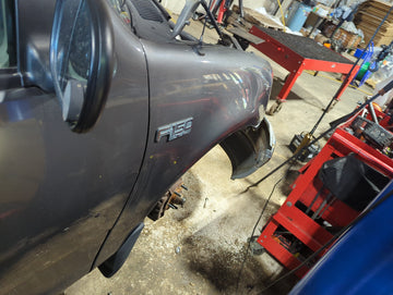 2001-2003 Ford F-150 Passenger Fender - Oemusedautoparts1.com