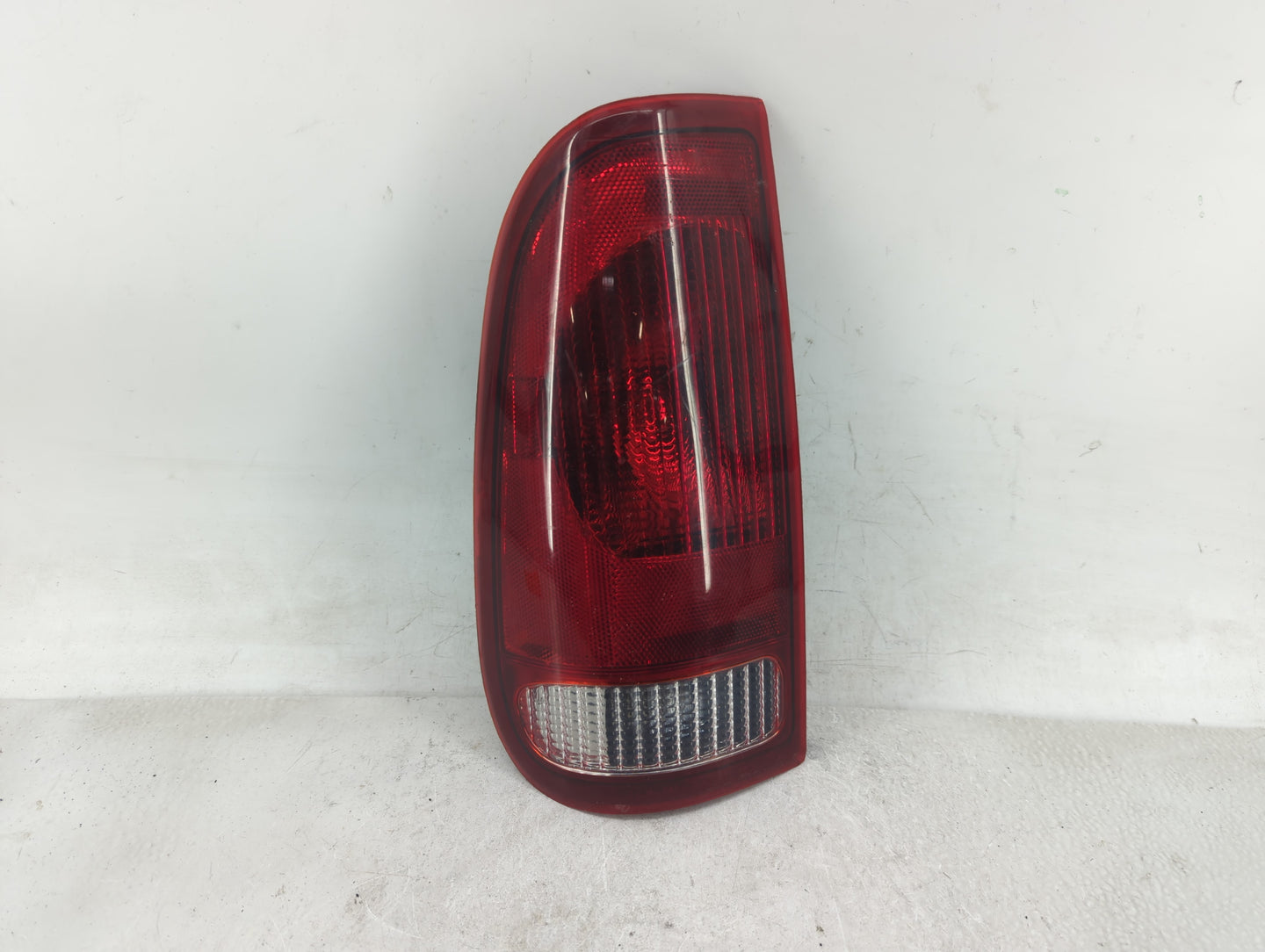 1997-2004 Ford F-150 Tail Light Assembly Driver Left OEM P/N:F47B Fits Fits 1997 1998 1999 2000 2001 2002 2003 2004 2005 200