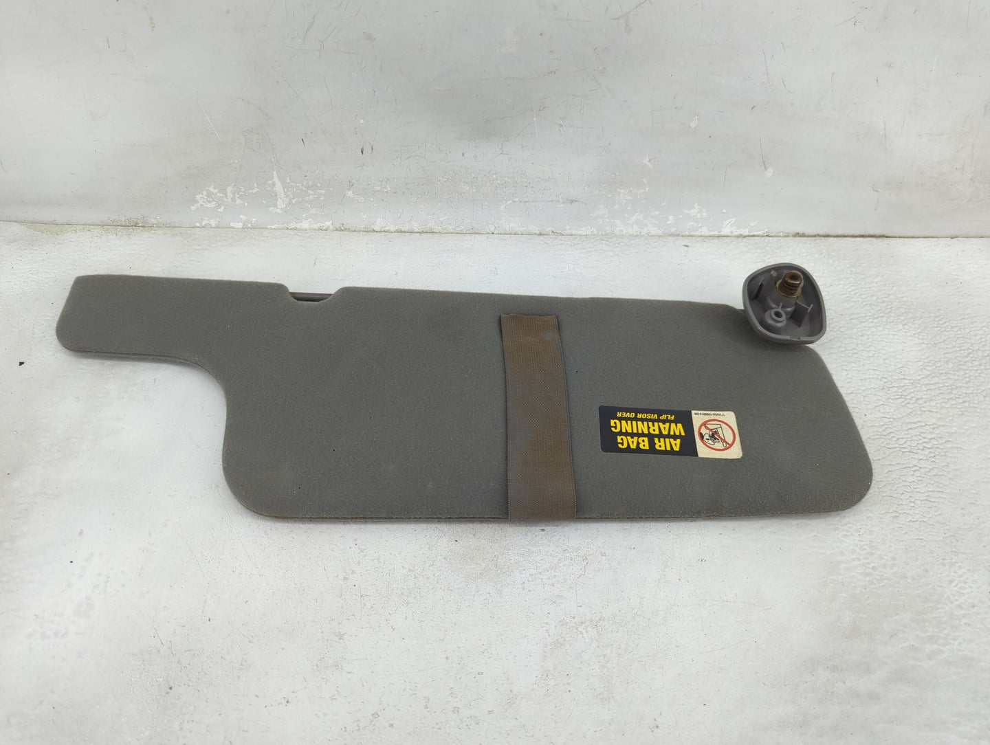 2000-2002 Ford F-150 Sun Visor Shade Replacement Driver Left Mirror Fits Fits 2000 2001 2002 OEM Used Auto Parts - Oemusedau