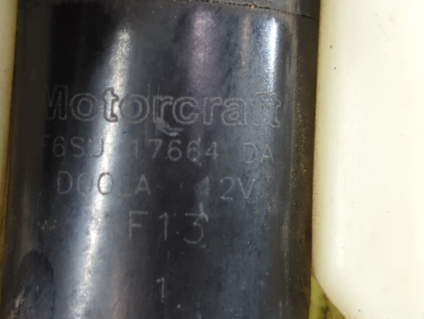 1998-2006 Ford F-150 Windshield Washer Fluid Reservoir Bottle Oem - Oemusedautoparts1.com