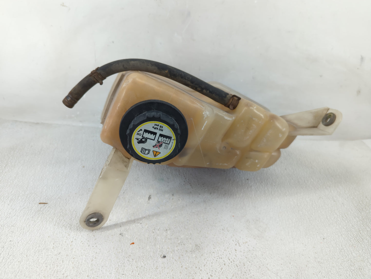 1998-2006 Ford F-150 Windshield Washer Fluid Reservoir Bottle Oem - Oemusedautoparts1.com