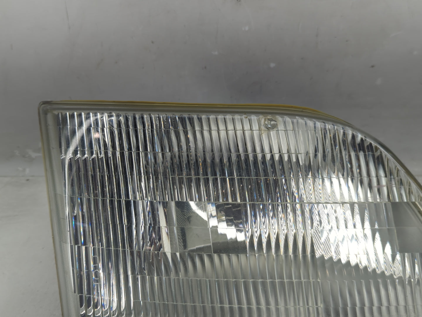 1997-2003 Ford F-150 Passenger Right Oem Head Light Headlight Lamp - Oemusedautoparts1.com