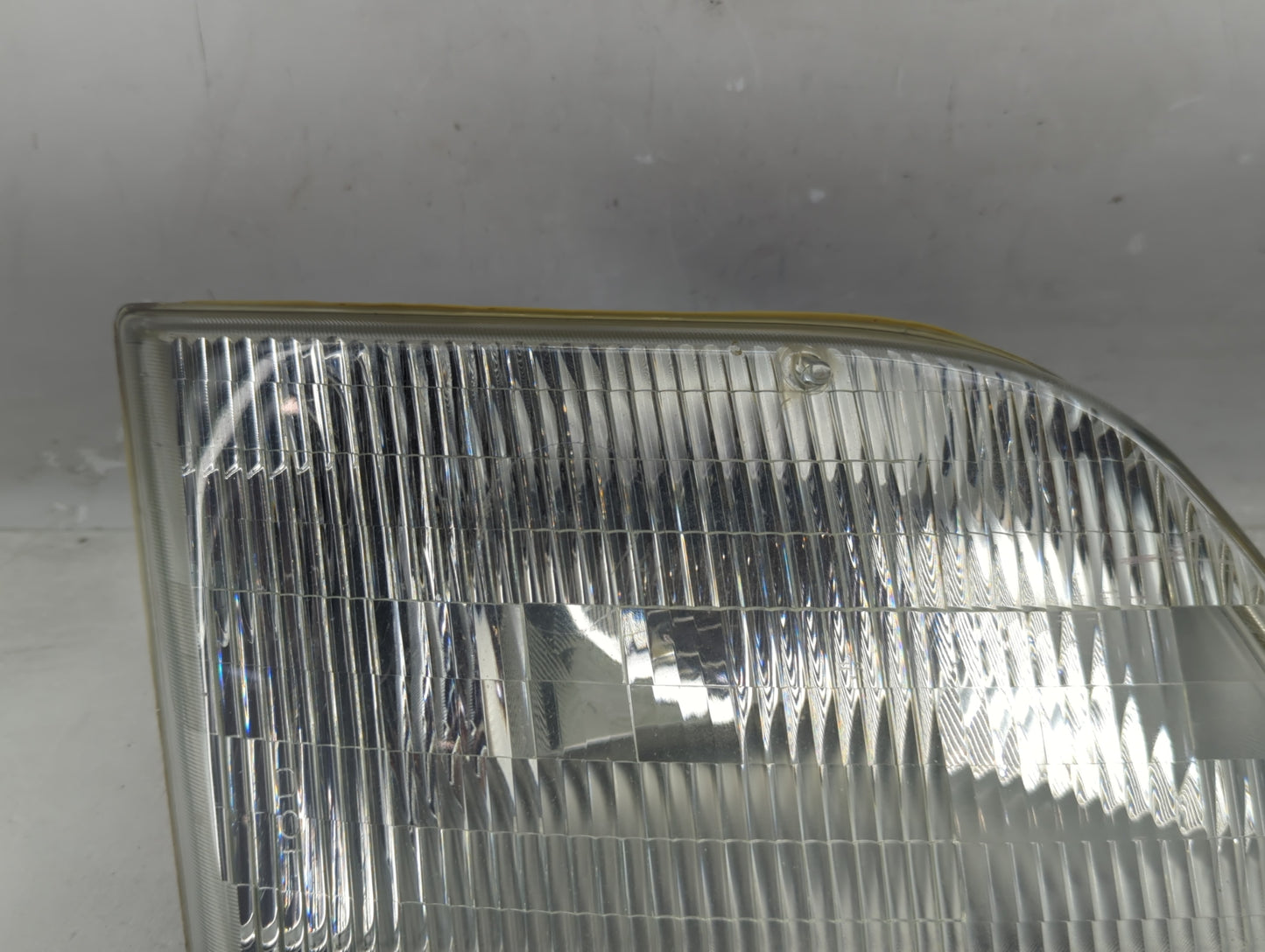 1997-2003 Ford F-150 Passenger Right Oem Head Light Headlight Lamp - Oemusedautoparts1.com