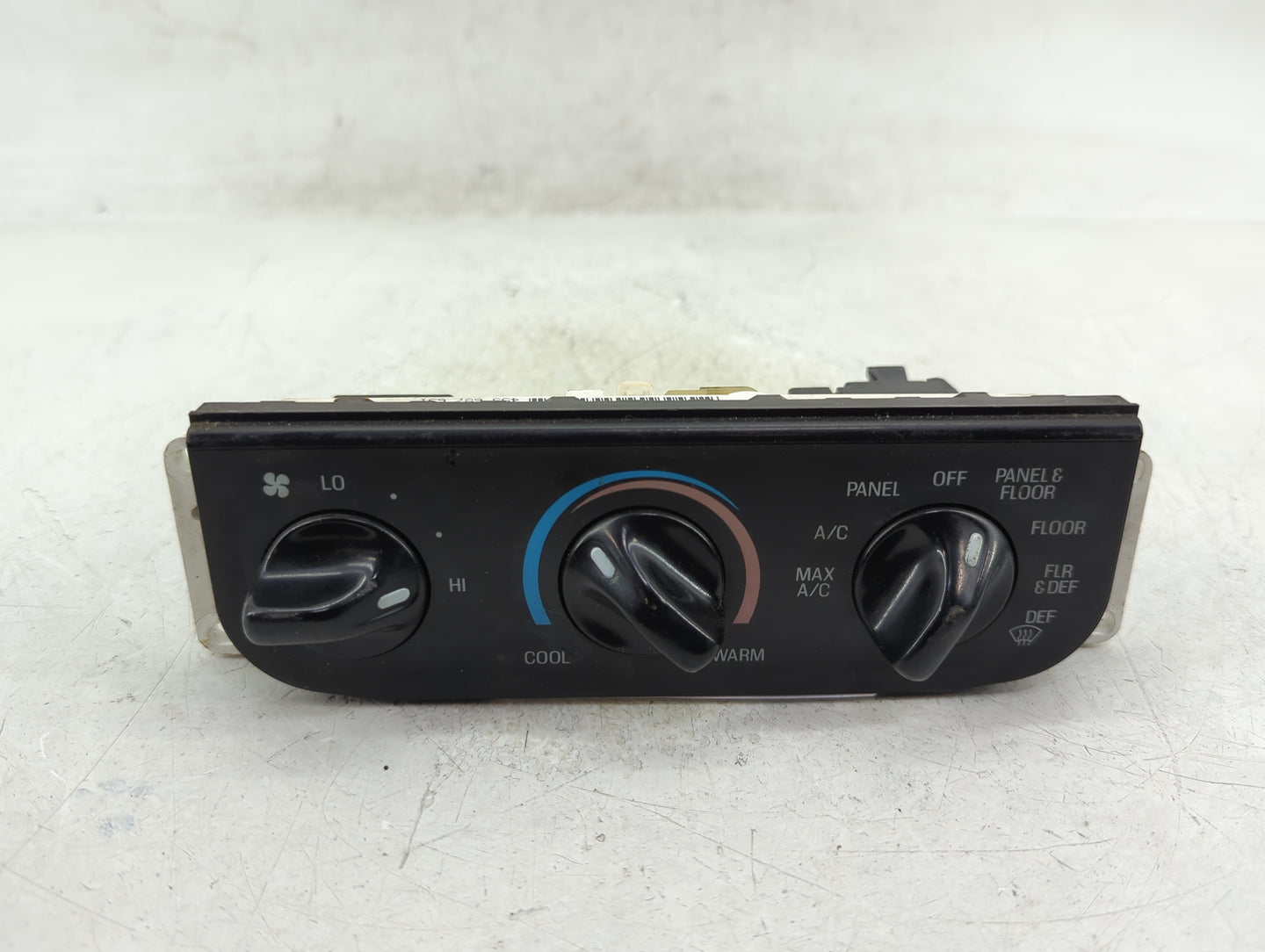 2002 Ford F-150 Climate Control Module Temperature AC/Heater Replacement P/N:YL3H-19E764-A Fits OEM Used Auto Parts - Oemuse