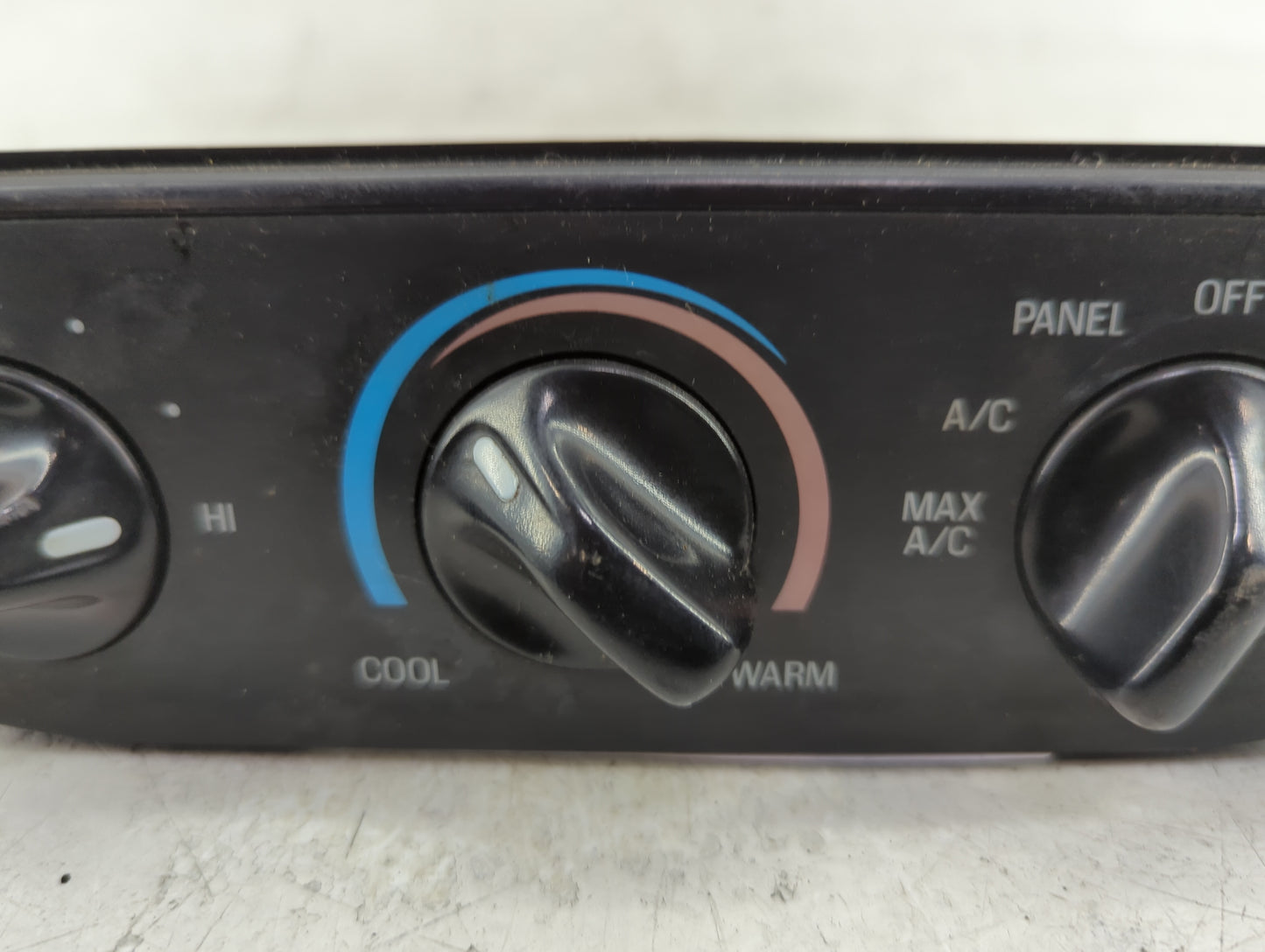 2002 Ford F-150 Climate Control Module Temperature AC/Heater Replacement P/N:YL3H-19E764-A Fits OEM Used Auto Parts - Oemuse