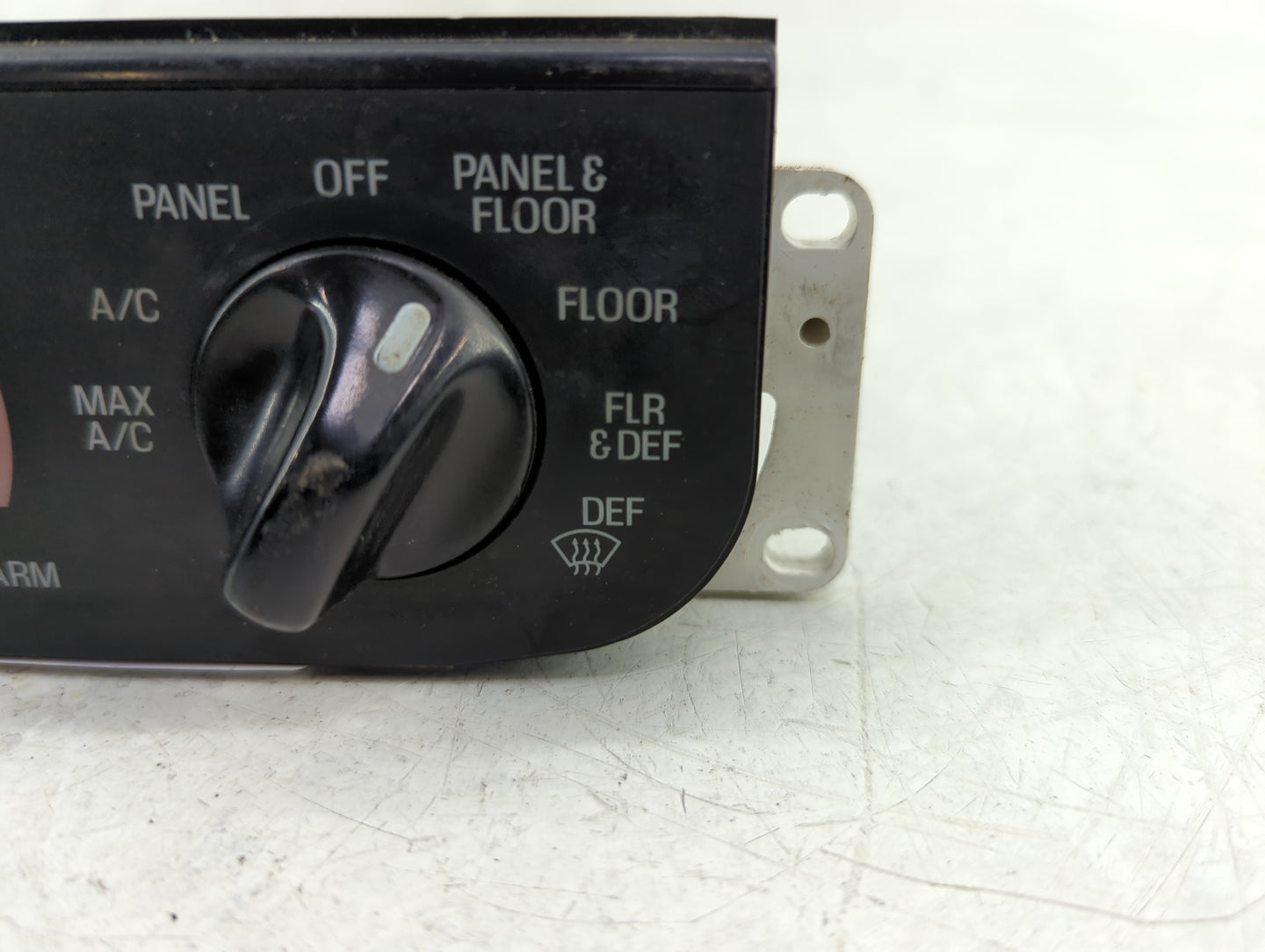 2002 Ford F-150 Climate Control Module Temperature AC/Heater Replacement P/N:YL3H-19E764-A Fits OEM Used Auto Parts - Oemuse