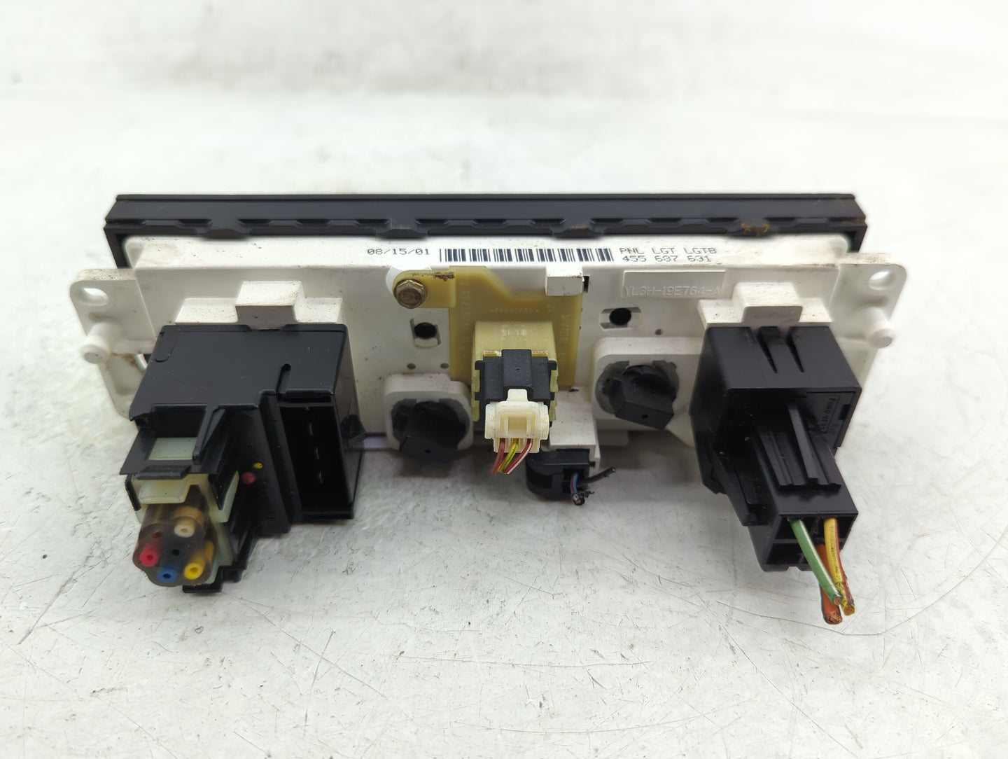 2002 Ford F-150 Climate Control Module Temperature AC/Heater Replacement P/N:YL3H-19E764-A Fits OEM Used Auto Parts - Oemuse