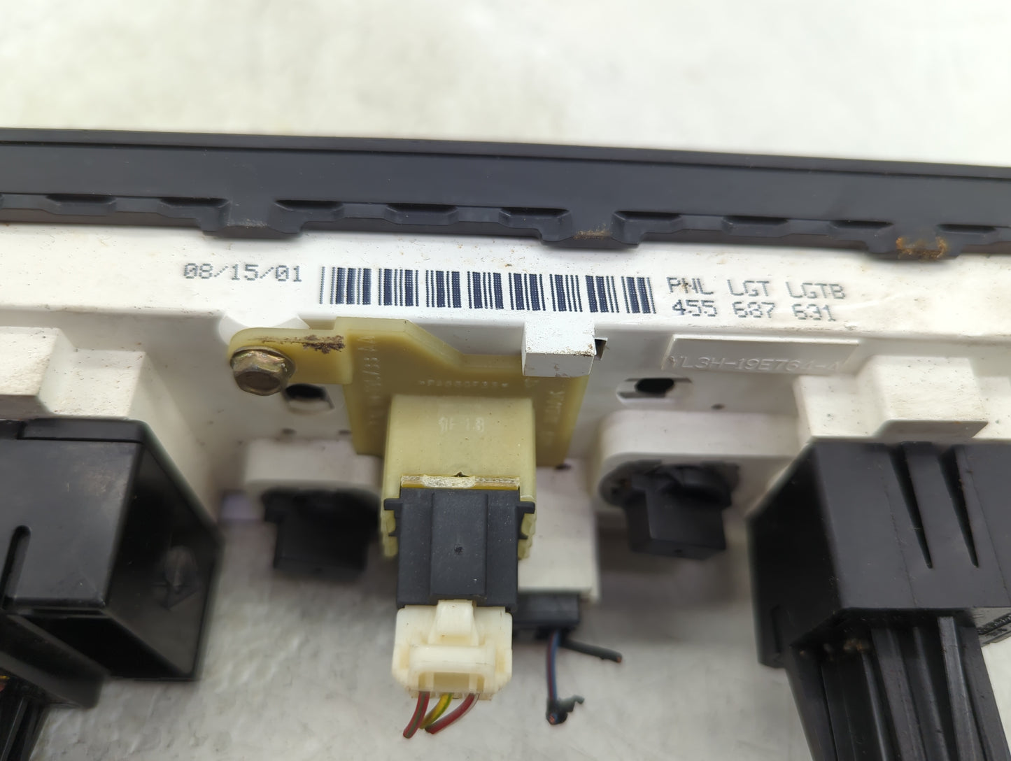 2002 Ford F-150 Climate Control Module Temperature AC/Heater Replacement P/N:YL3H-19E764-A Fits OEM Used Auto Parts - Oemuse
