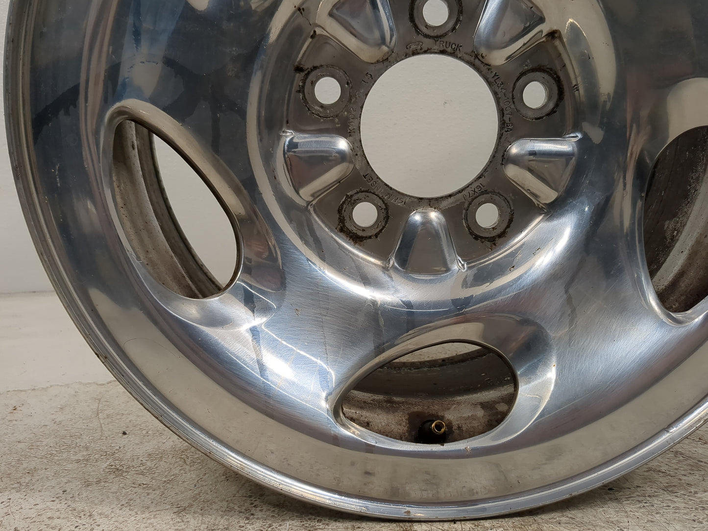 2000-2003 Ford F-150 Oem Wheel Rim - Oemusedautoparts1.com