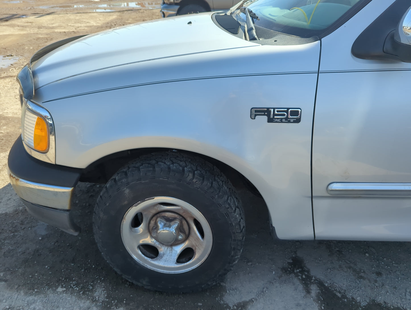2001-2003 Ford F-150 Driver Fender 1403441 - Oemusedautoparts1.com