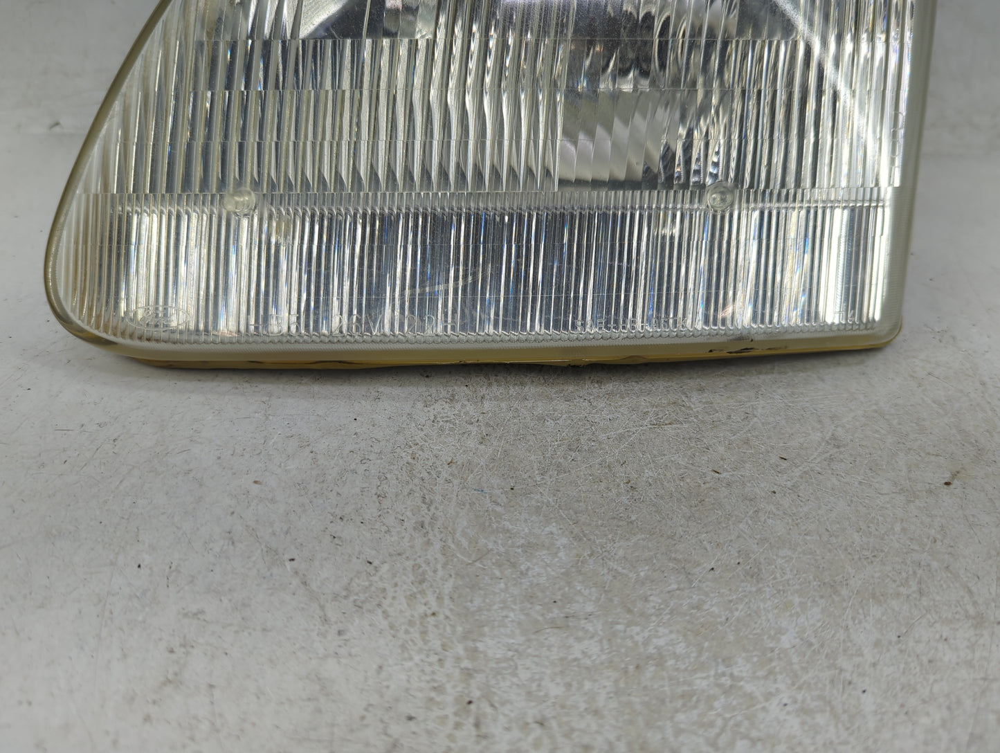 1997-2003 Ford F-150 Driver Left Oem Head Light Headlight Lamp - Oemusedautoparts1.com