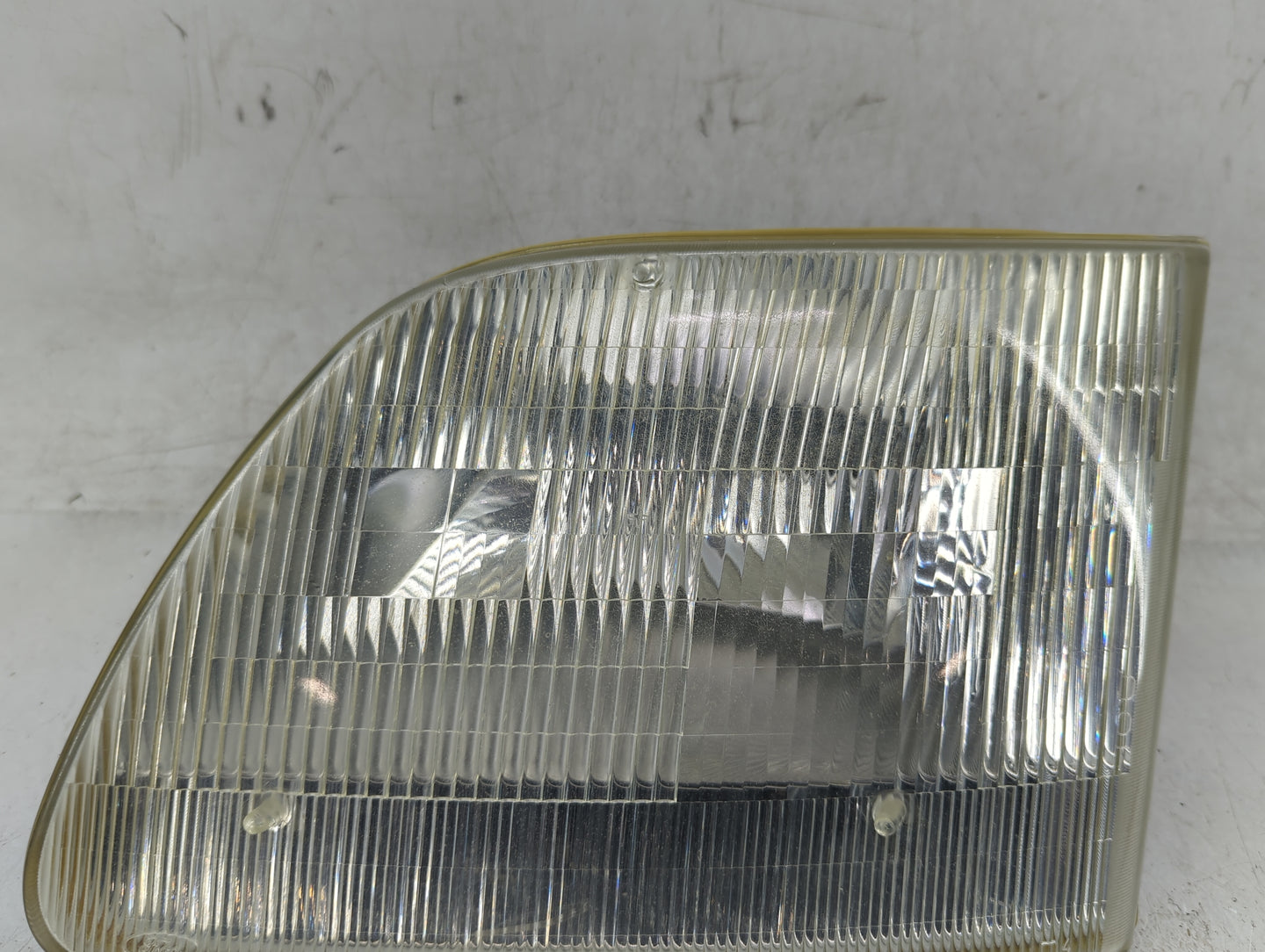 1997-2003 Ford F-150 Driver Left Oem Head Light Headlight Lamp - Oemusedautoparts1.com